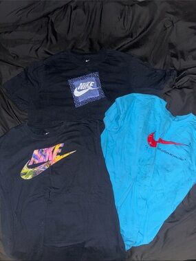 Nike Men's Short-Sleeve Graphic Tee Bundle - Black & Blue